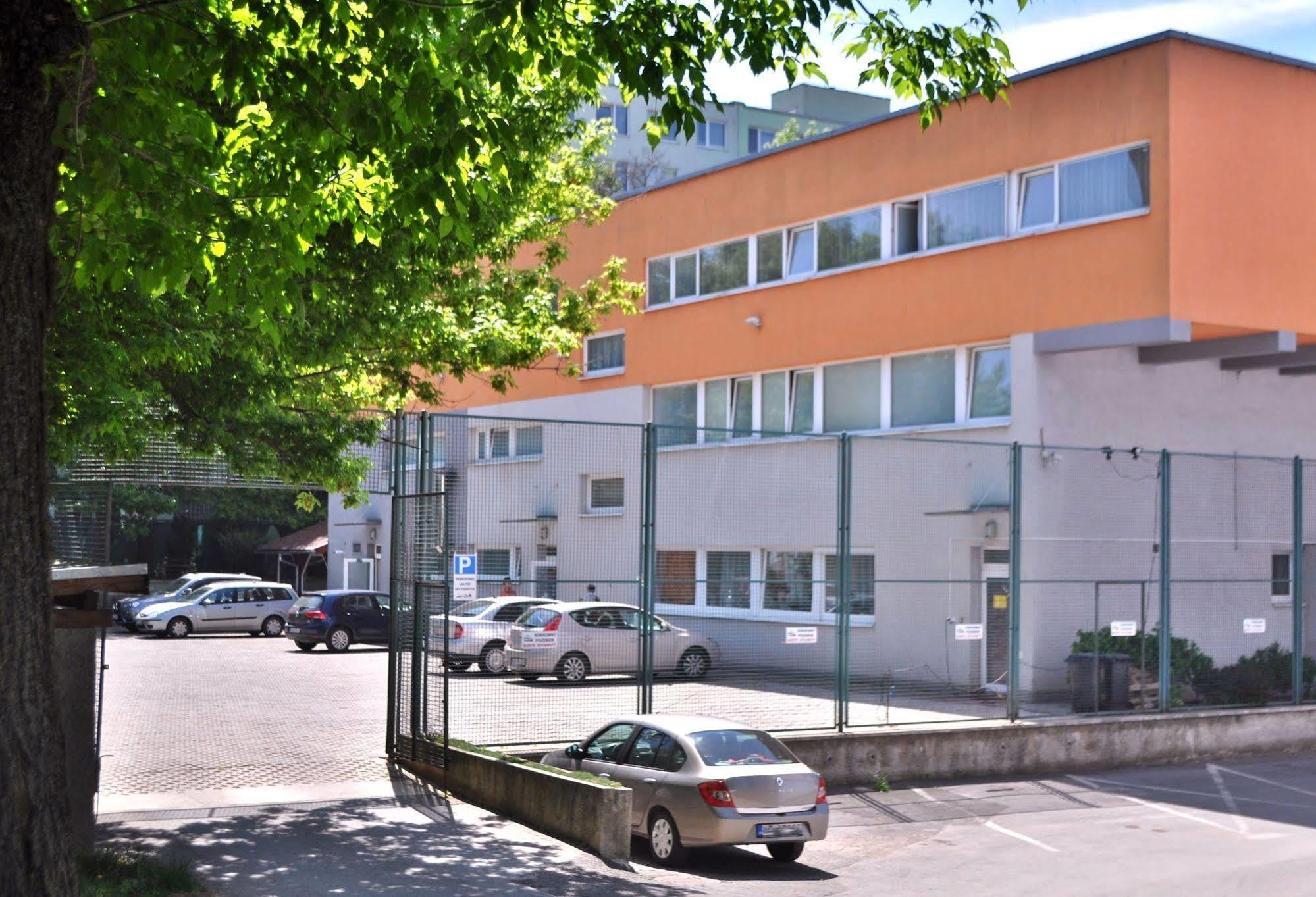Penzion Set Kosice Ngoại thất bức ảnh